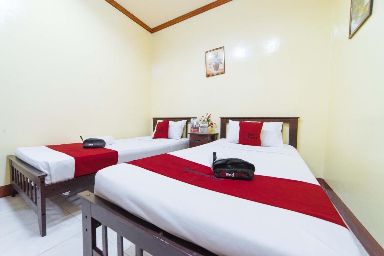 Hotel Reddoorz Near Golden Sarok Shrine Kalibo Exteriér fotografie