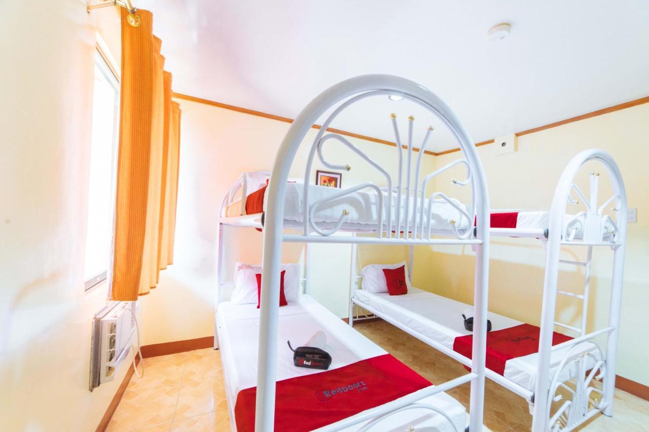 Hotel Reddoorz Near Golden Sarok Shrine Kalibo Exteriér fotografie