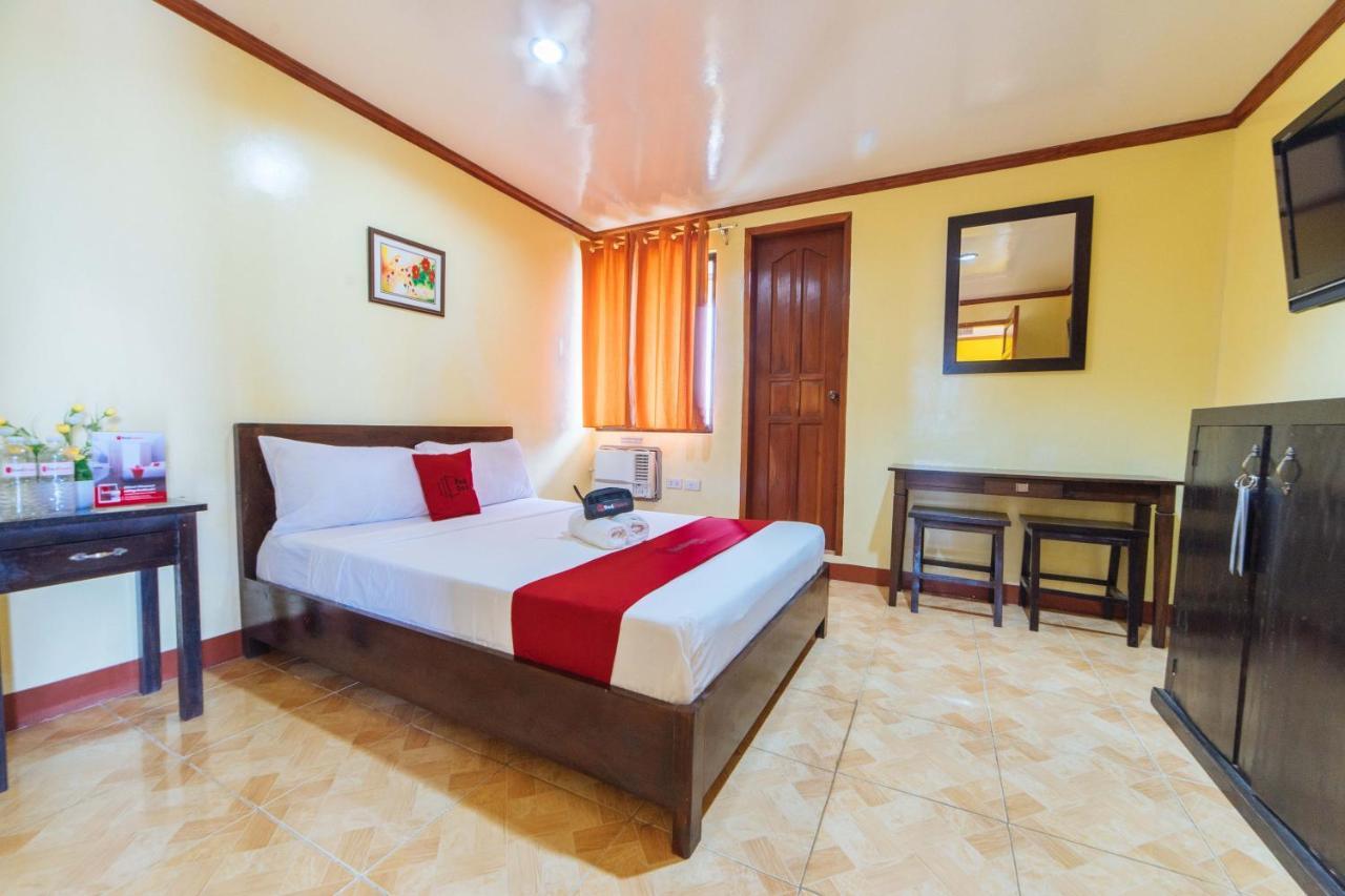 Hotel Reddoorz Near Golden Sarok Shrine Kalibo Exteriér fotografie