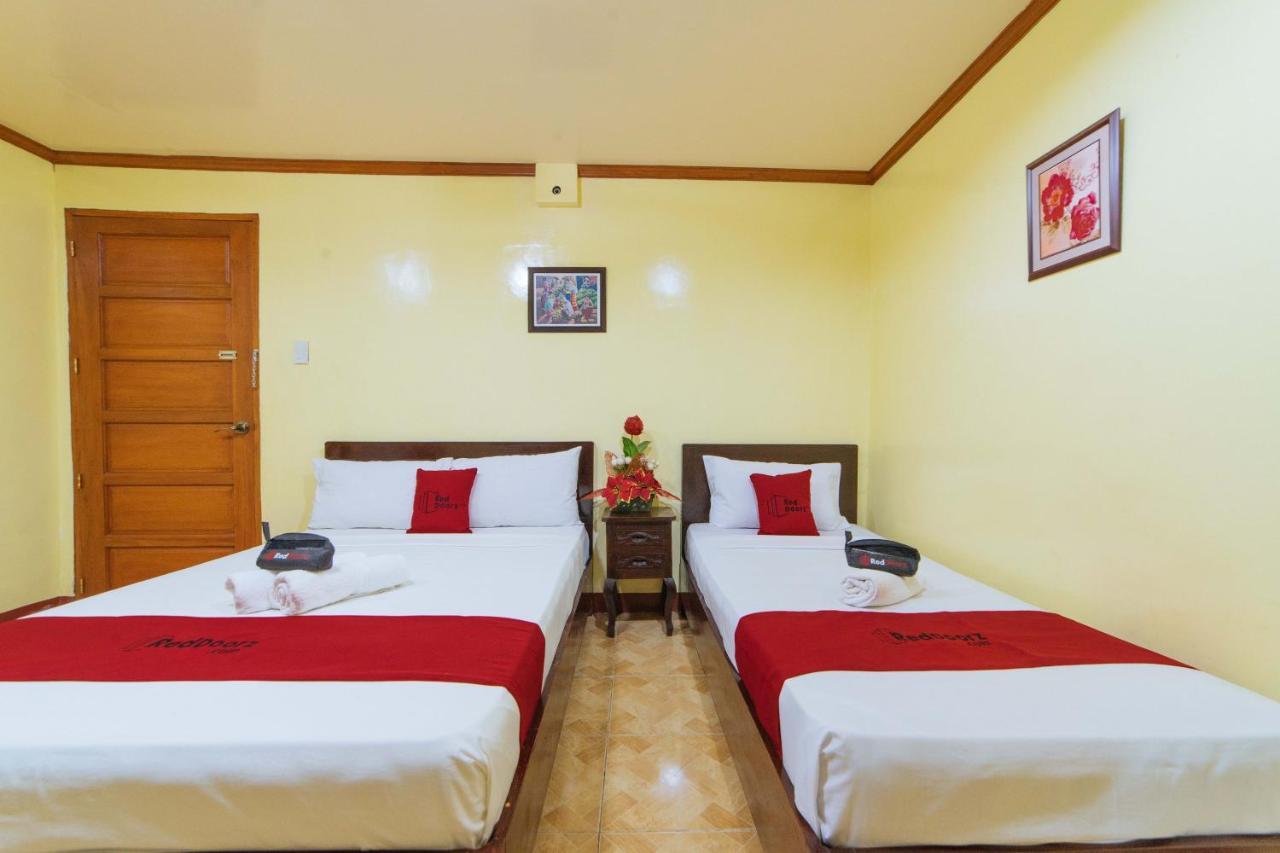 Hotel Reddoorz Near Golden Sarok Shrine Kalibo Exteriér fotografie