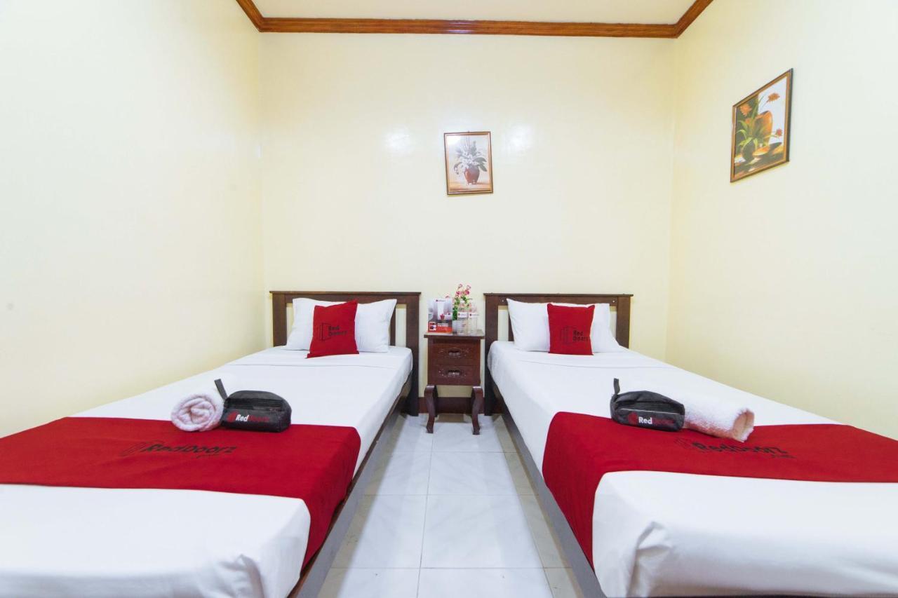 Hotel Reddoorz Near Golden Sarok Shrine Kalibo Exteriér fotografie