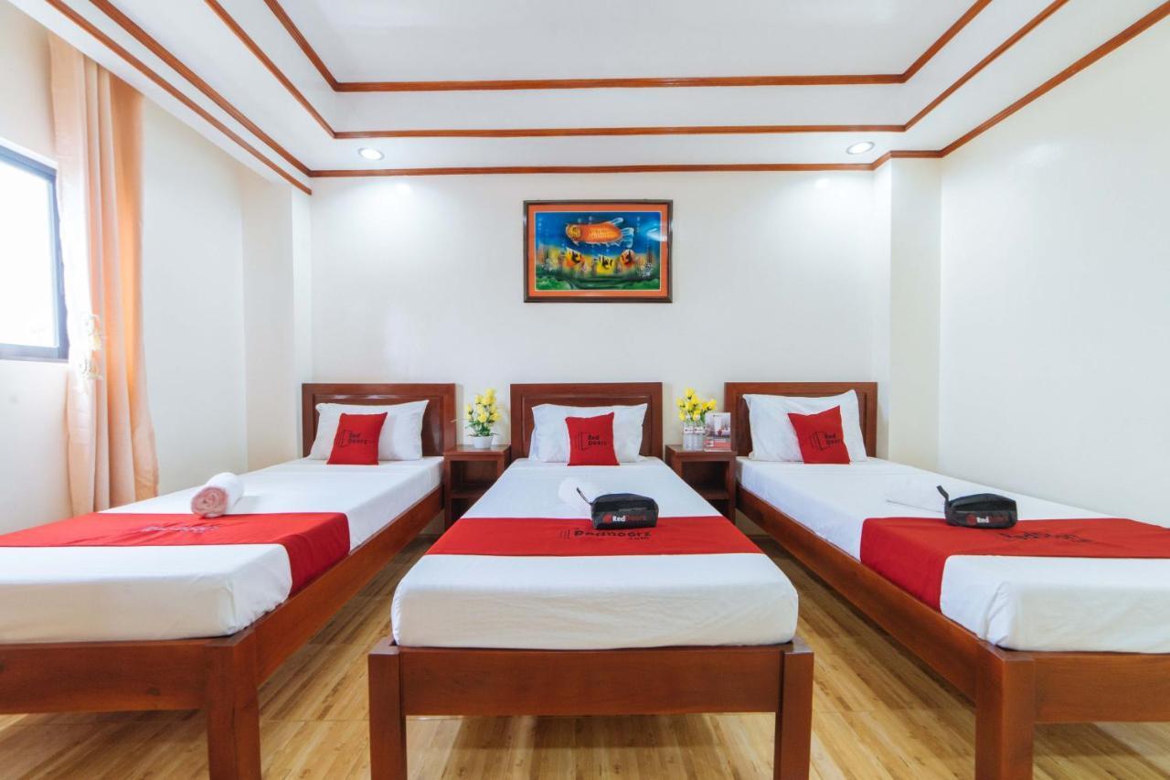 Hotel Reddoorz Near Golden Sarok Shrine Kalibo Exteriér fotografie