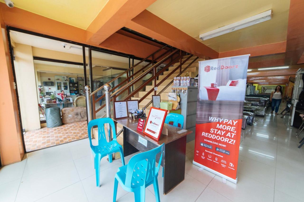 Hotel Reddoorz Near Golden Sarok Shrine Kalibo Exteriér fotografie